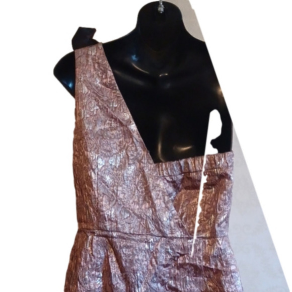 Haniiy lightweight Copper/ metallic one shoulder dress. See measurements. - Picture 5 of 11